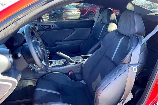 2025 Toyota GR86 Premium