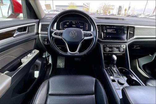 2022 Volkswagen Atlas 3.6L SE w/Technology