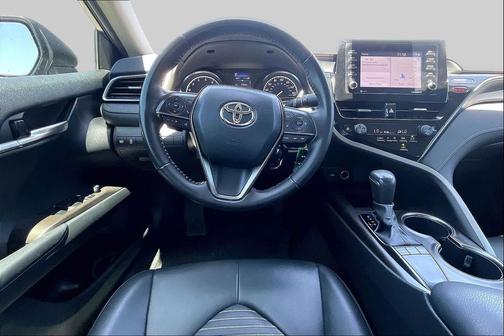 Midnight Black Metallic 2022 Toyota Camry SE