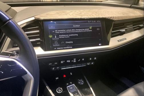 2024 Audi Q4 e-tron Premium Plus 55 quattro