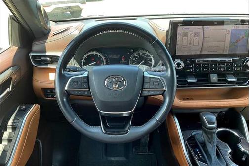 2020 Toyota Highlander Platinum