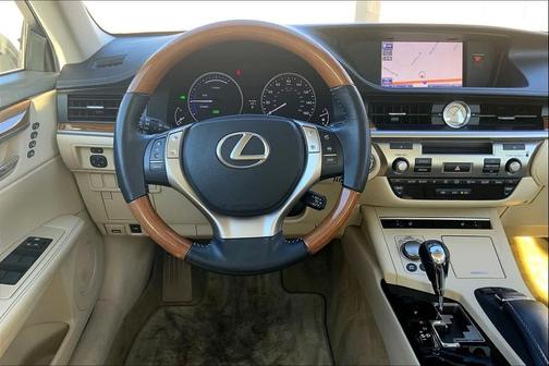 2013 Lexus ES 300h Base