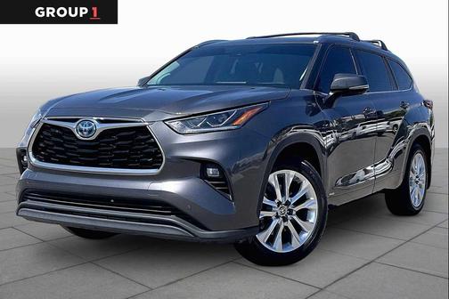 Magnetic Gray Metallic 2022 Toyota Highlander Hybrid Limited