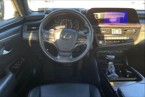 2025 Lexus ES 350 Base