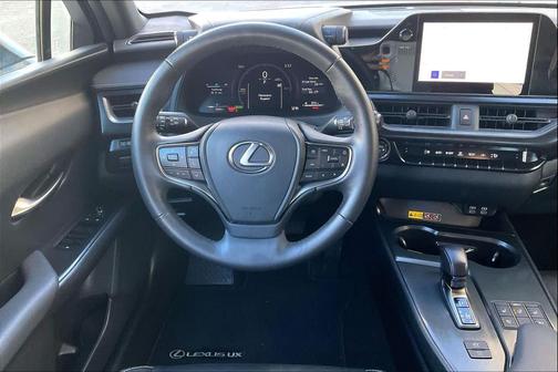 2025 Lexus UX 300h F SPORT Design