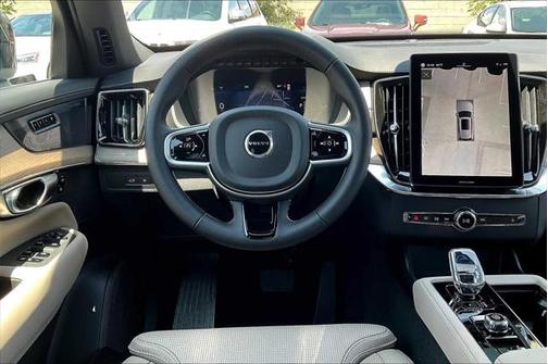2025 Volvo XC90 Plug-In Hybrid T8 Ultra 7-Seater