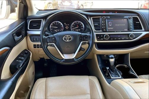 2017 Toyota Highlander Limited Platinum