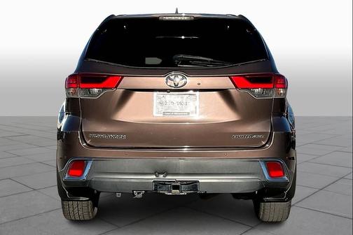 2017 Toyota Highlander Limited Platinum