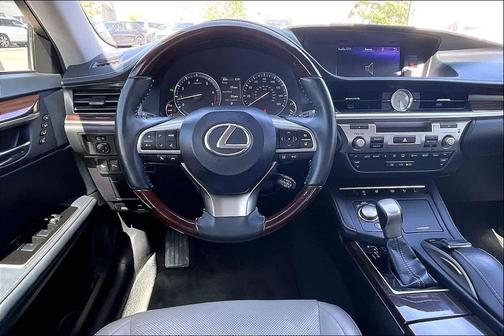 Atomic Silver 2017 Lexus ES 350 Base