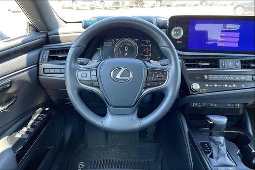 2025 Lexus ES 300h Base