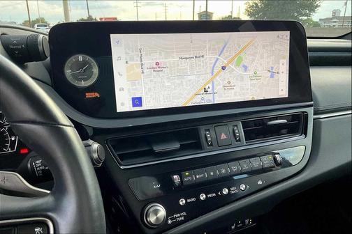 2025 Lexus ES 300h Base