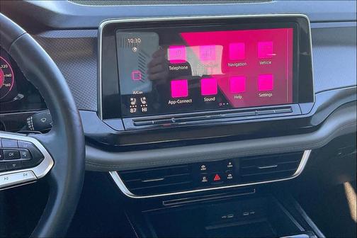 2024 Volkswagen Atlas 2.0T SE w/Technology 4MOTION