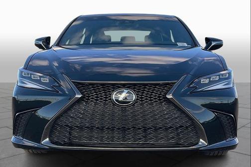 2024 Lexus ES 300h F SPORT Handling