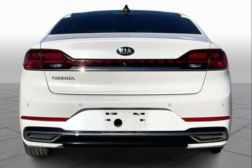 2020 Kia Cadenza Technology