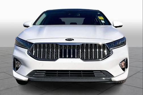 2020 Kia Cadenza Technology