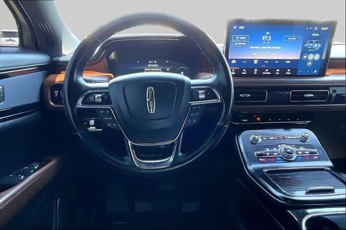 Infinite Black Metallic Clearcoat 2022 Lincoln Nautilus Reserve