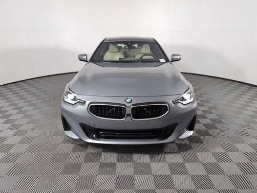 2025 BMW 230 i
