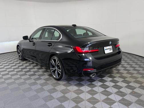 Black Sapphire Metallic 2024 BMW 330 i