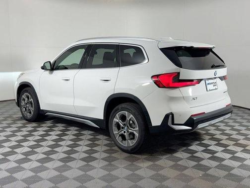 Alpine White 2026 BMW X1 xDrive28i