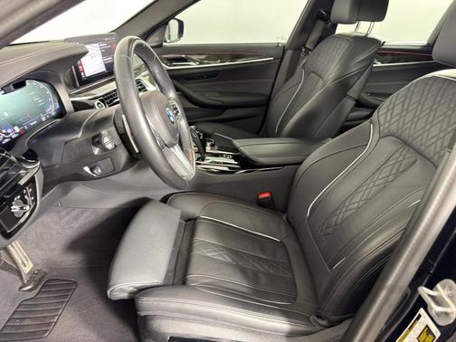 2023 BMW M550 i xDrive