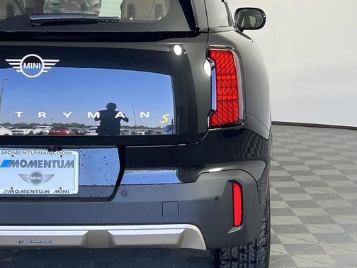 2025 MINI Countryman Base