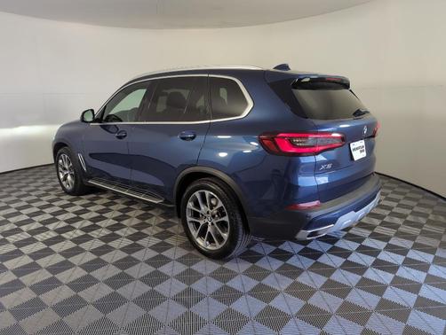 2023 BMW X5 sDrive40i