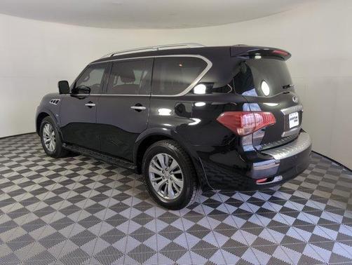 2017 INFINITI QX80 Base