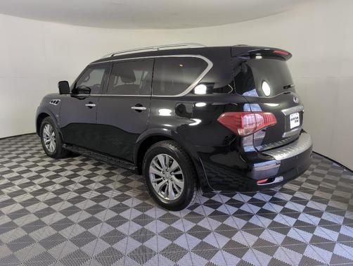 2017 INFINITI QX80 Base