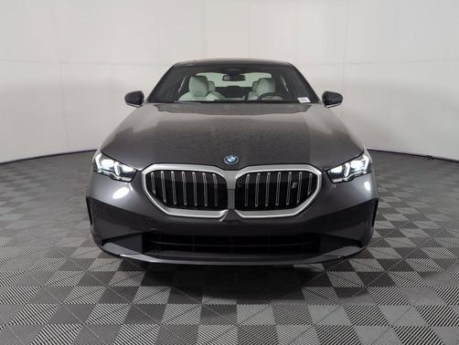 2026 BMW i5 eDrive40