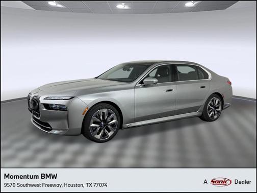 Space Silver 2026 BMW i7 EDrive50