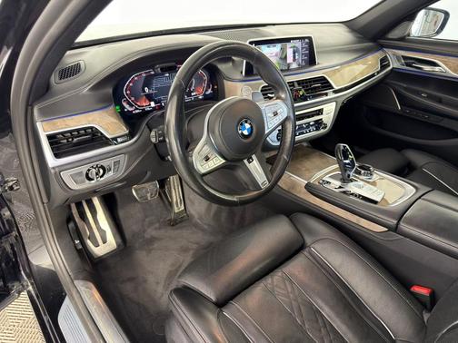 2020 BMW 750 i xDrive