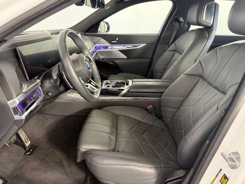 2023 BMW 760 760i xDrive
