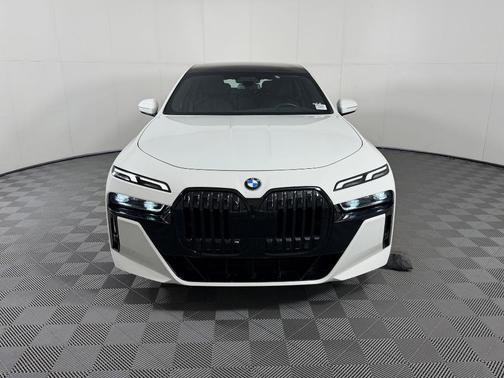 2023 BMW 760 760i xDrive