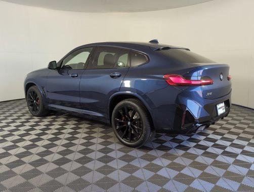 2025 BMW X4 xDrive30i