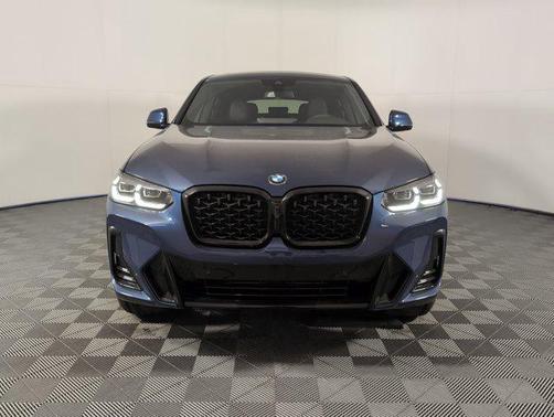 2025 BMW X4 xDrive30i
