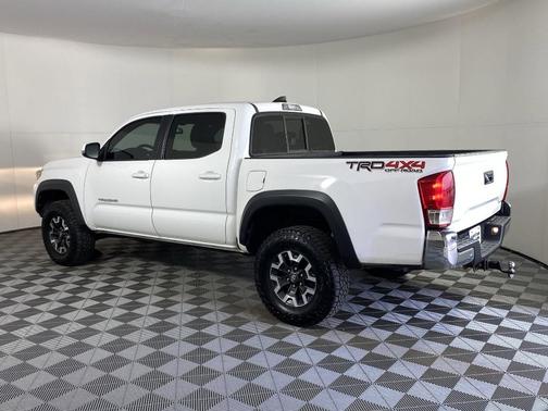 2016 Toyota Tacoma SR5