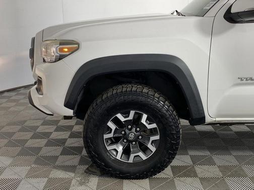 2016 Toyota Tacoma SR5