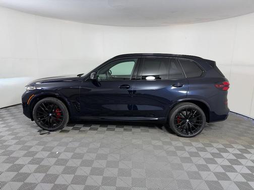 Carbon Black Metallic 2026 BMW X5 xDrive40i