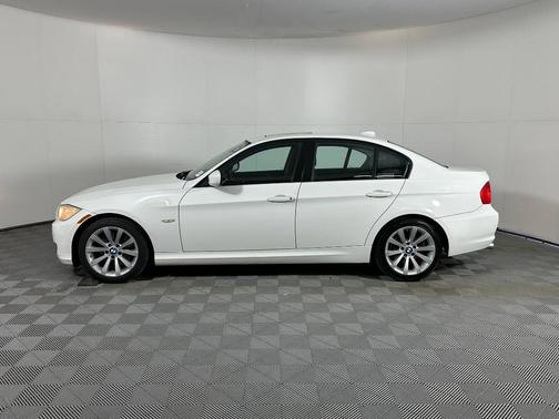 2011 BMW 328 i
