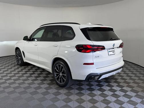 2026 BMW X5 sDrive40i