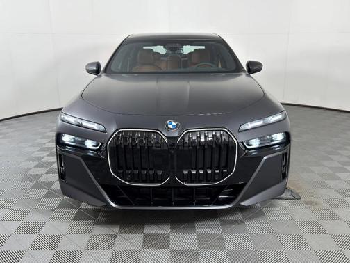 2026 BMW 760 760i xDrive