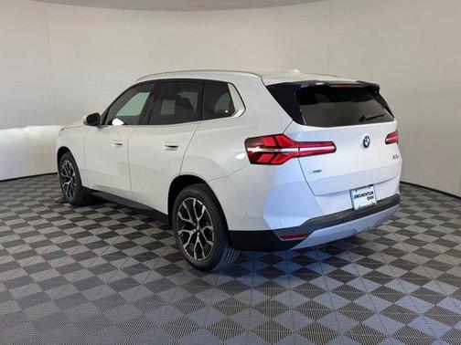Mineral White Metallic 2026 BMW X3 30 xDrive