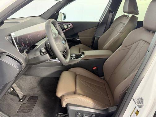 Mineral White Metallic 2026 BMW X3 30 xDrive
