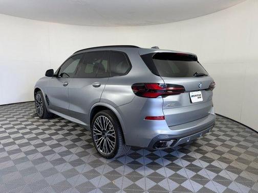 Pure 2025 BMW X5 sDrive40i
