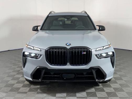 2026 BMW X7 M60i