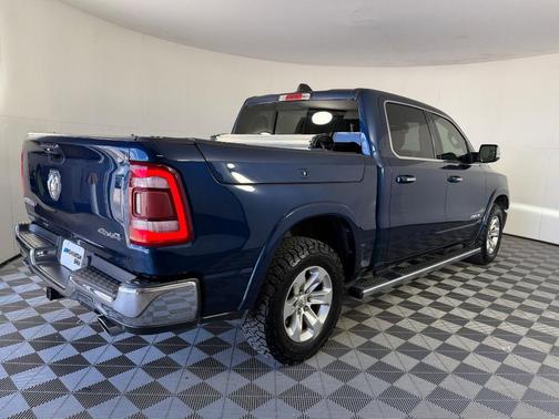 Patriot Blue Pearlcoat 2019 RAM 1500 Laramie