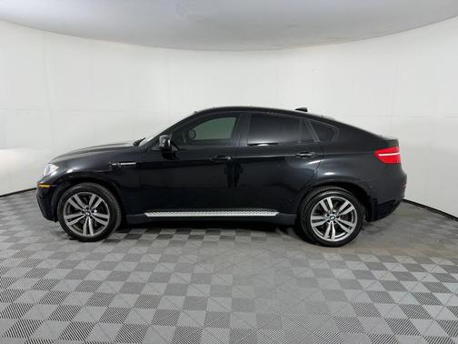 Black 2010 BMW X6 M