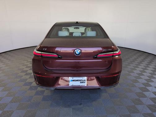 2025 BMW i7 eDrive50