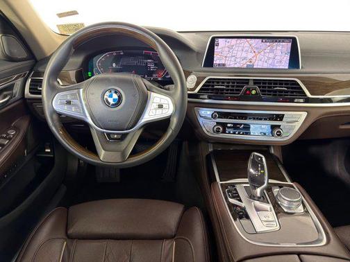 2020 BMW 750 i xDrive