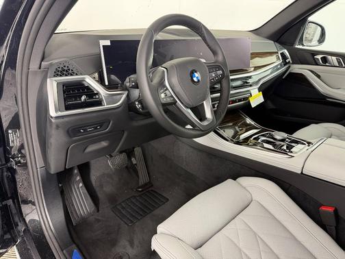 Black Sapphire Metallic 2026 BMW X5 sDrive40i